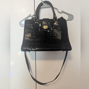Vintage Brahmin Black Leather Crocodile-Embossed Handbag With Strap